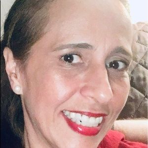 Meet your Posher, Suzanne